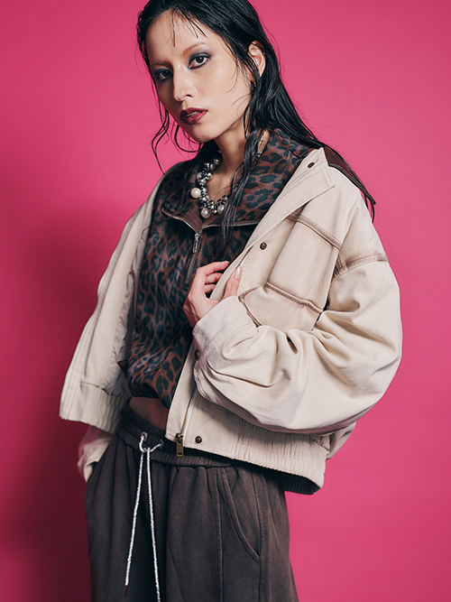 スプレープリントジャケット