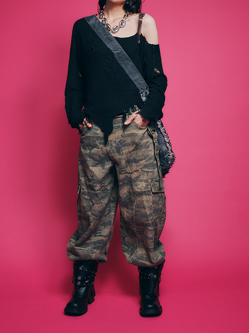 ベルトショルダーニット