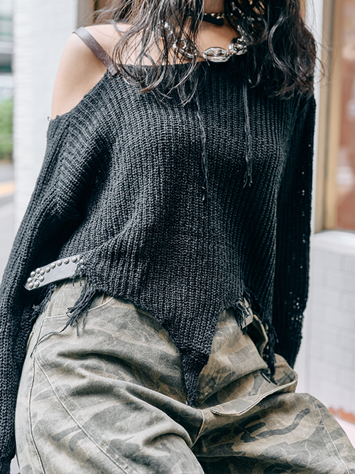 ベルトショルダーニット