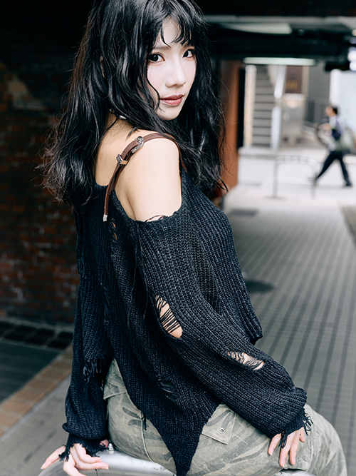 ベルトショルダーニット